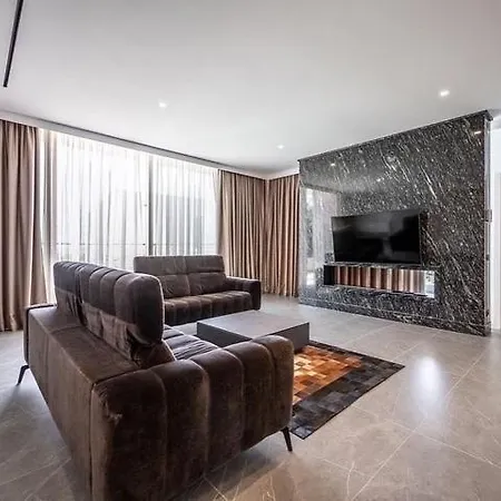 فيلة Vila 62b In Palase *