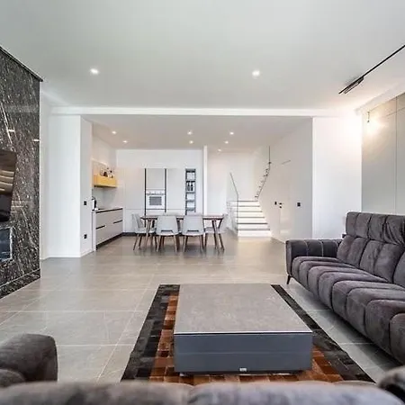 Vila 62b In Palase هيماري